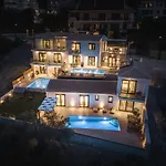 Nemesis Luxury Apartamento *