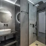Nemesis Luxury * Apolpaina