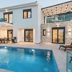 Apartamento Nemesis Luxury *