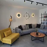 Nemesis Luxury Apartamento