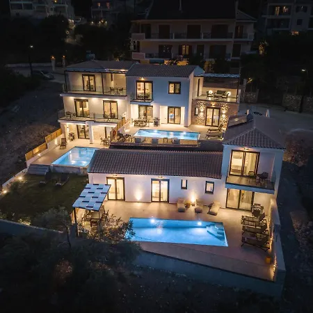 Nemesis Luxury Apartmán *