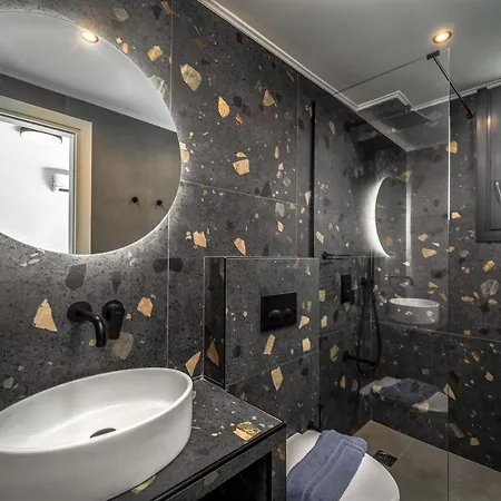 דירה Nemesis Luxury Apolpaina