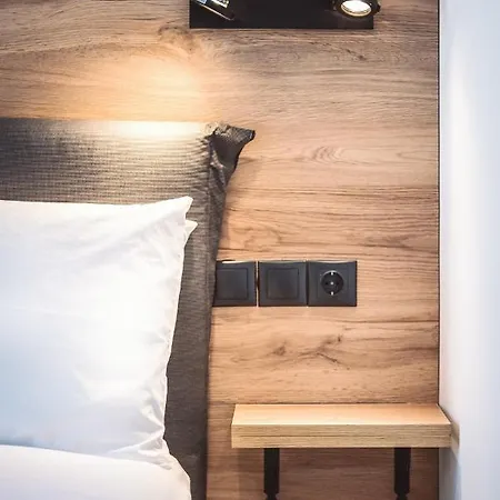 Nemesis Luxury Apartamento *